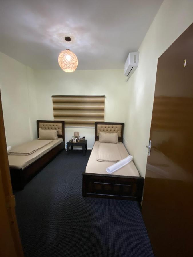 Bed and Breakfast Hustle'S Look Wadi Musa Exterior foto