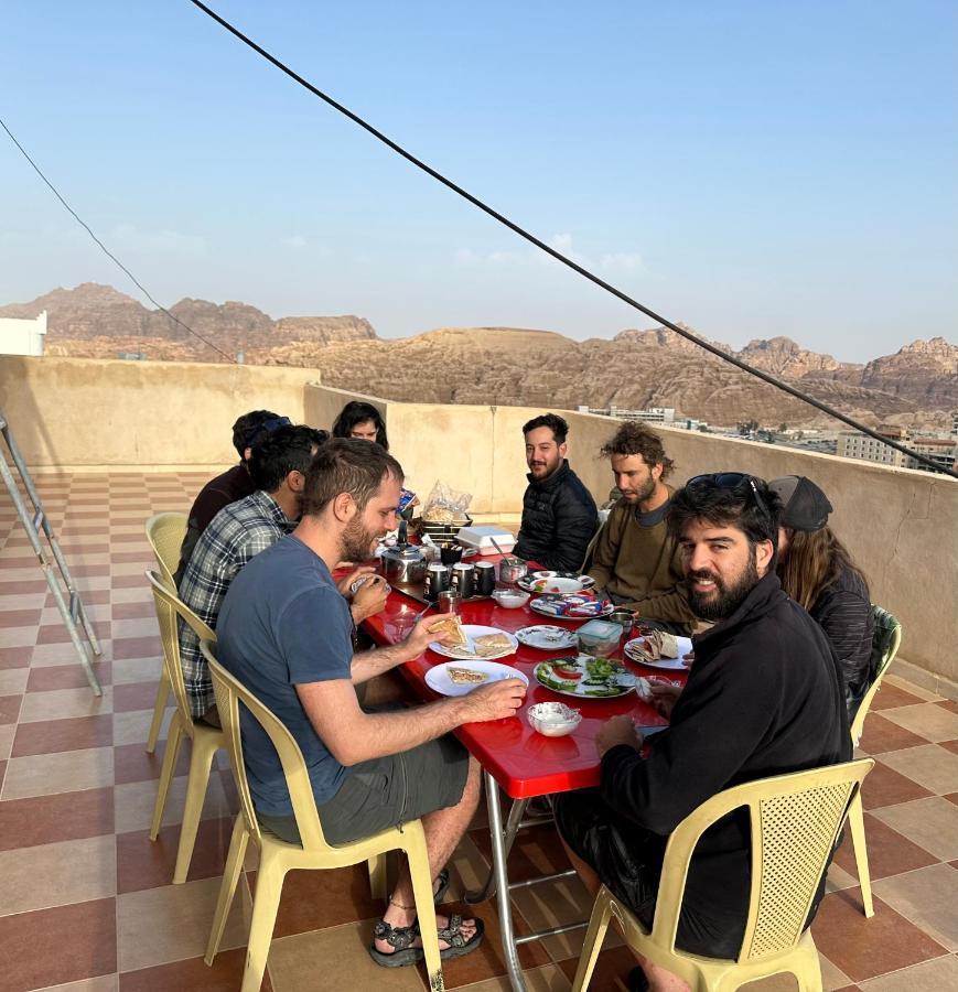 Bed and Breakfast Hustle'S Look Wadi Musa Exterior foto
